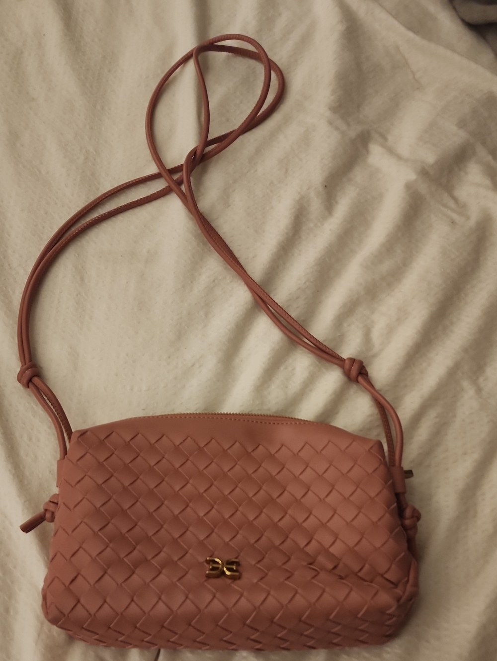 Sam Edelman Woven Crossbody Bag in Dusty Rose